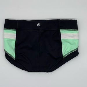 Lulu swim Bottoms size:6